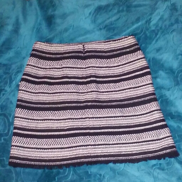 Ann Taylor Loft skirt - Picture 4 of 7